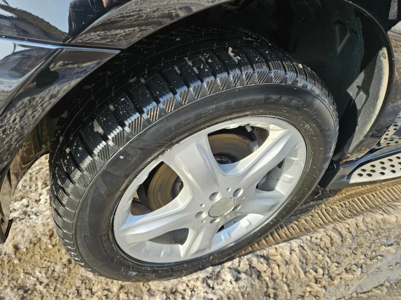 Mercedes-Benz ML 320, снимка 11 - Автомобили и джипове - 53354645