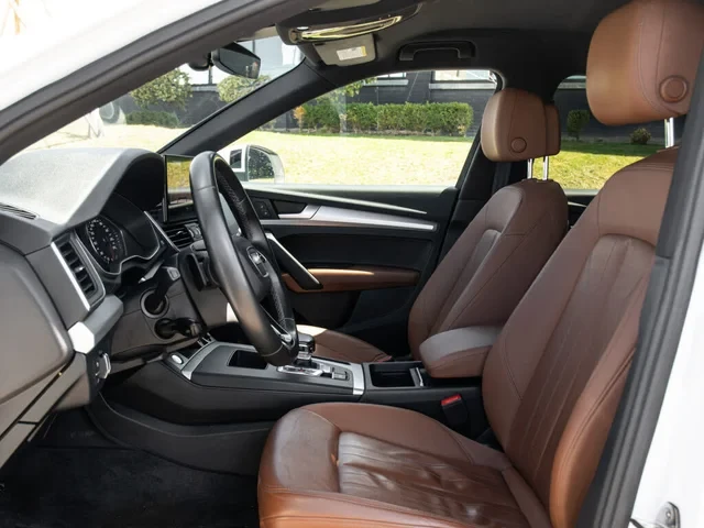 Audi Q5 quattro Komfort* 45 TFSI* АвтоКредит* (ЦЕНА ДО БГ), снимка 7 - Автомобили и джипове - 53474561