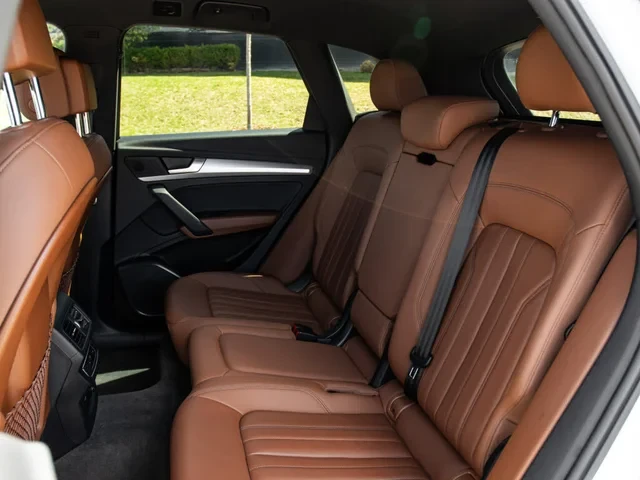 Audi Q5 quattro Komfort* 45 TFSI* АвтоКредит* (ЦЕНА ДО БГ), снимка 16 - Автомобили и джипове - 53474561