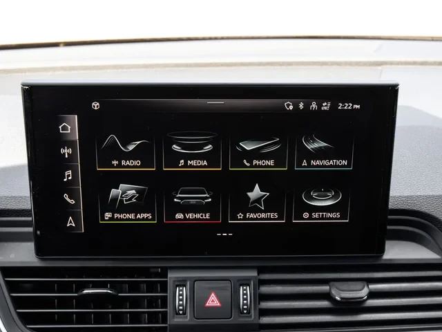 Audi Q5 quattro Komfort* 45 TFSI* АвтоКредит* (ЦЕНА ДО БГ), снимка 13 - Автомобили и джипове - 53474561