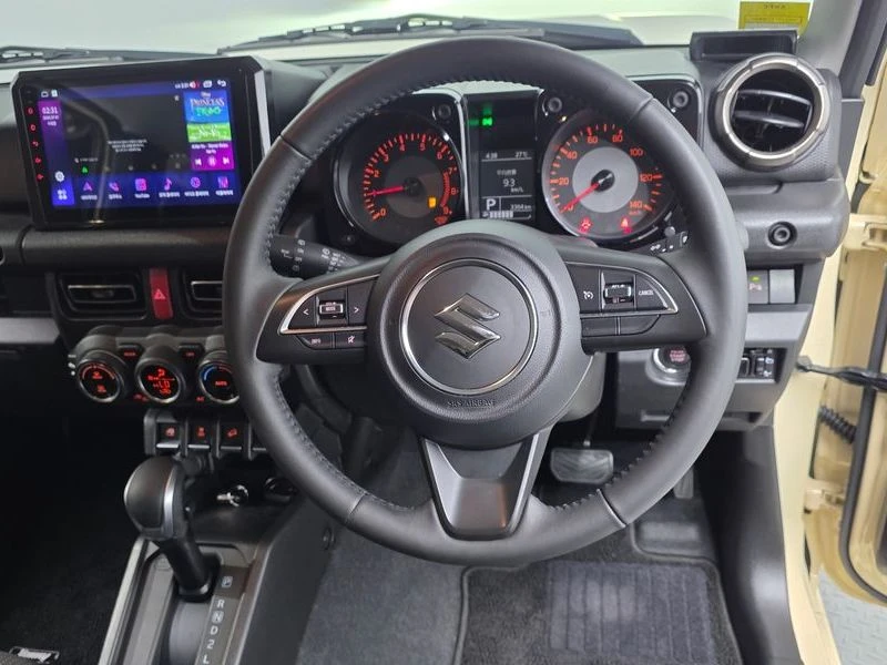 Suzuki Jimny 0.7 Automatic, снимка 12 - Автомобили и джипове - 55775497