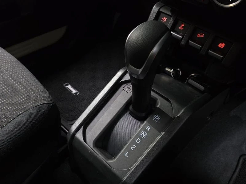 Suzuki Jimny 0.7 Automatic, снимка 9 - Автомобили и джипове - 55775497