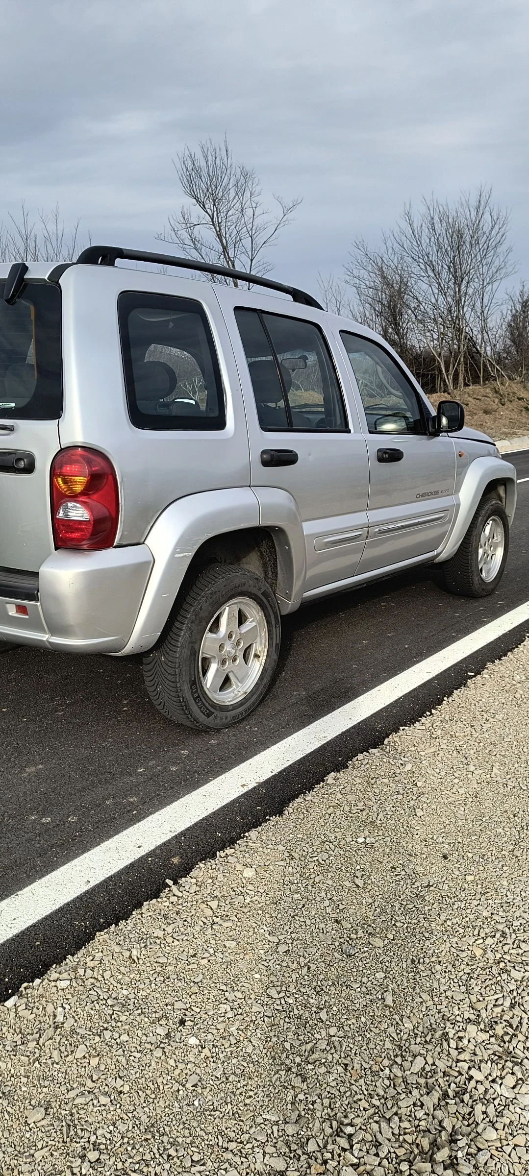 Jeep Cherokee  - изображение 6