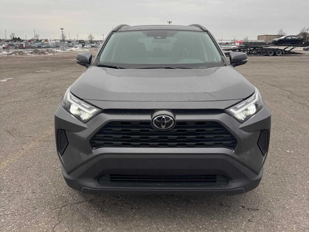 Toyota Rav4 2022 XLE * CARFAX * БЕЗ ПЪРВОНАЧАЛНА ВНОСКА - изображение 2