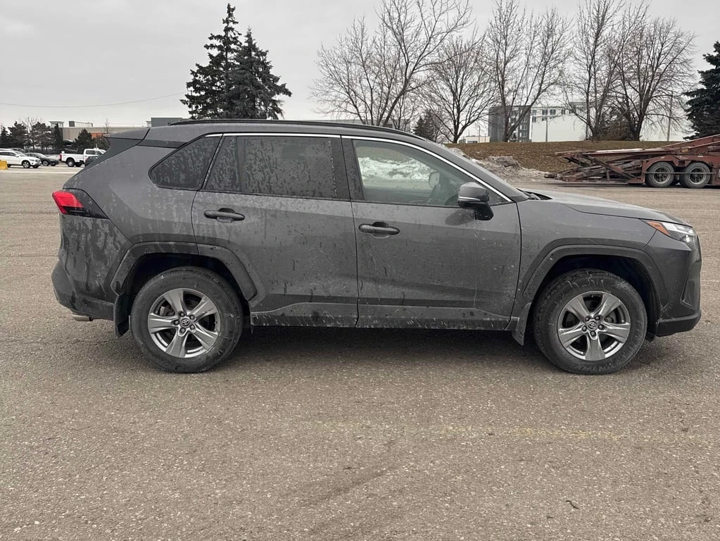 Toyota Rav4 2022 XLE * CARFAX * БЕЗ ПЪРВОНАЧАЛНА ВНОСКА - изображение 4