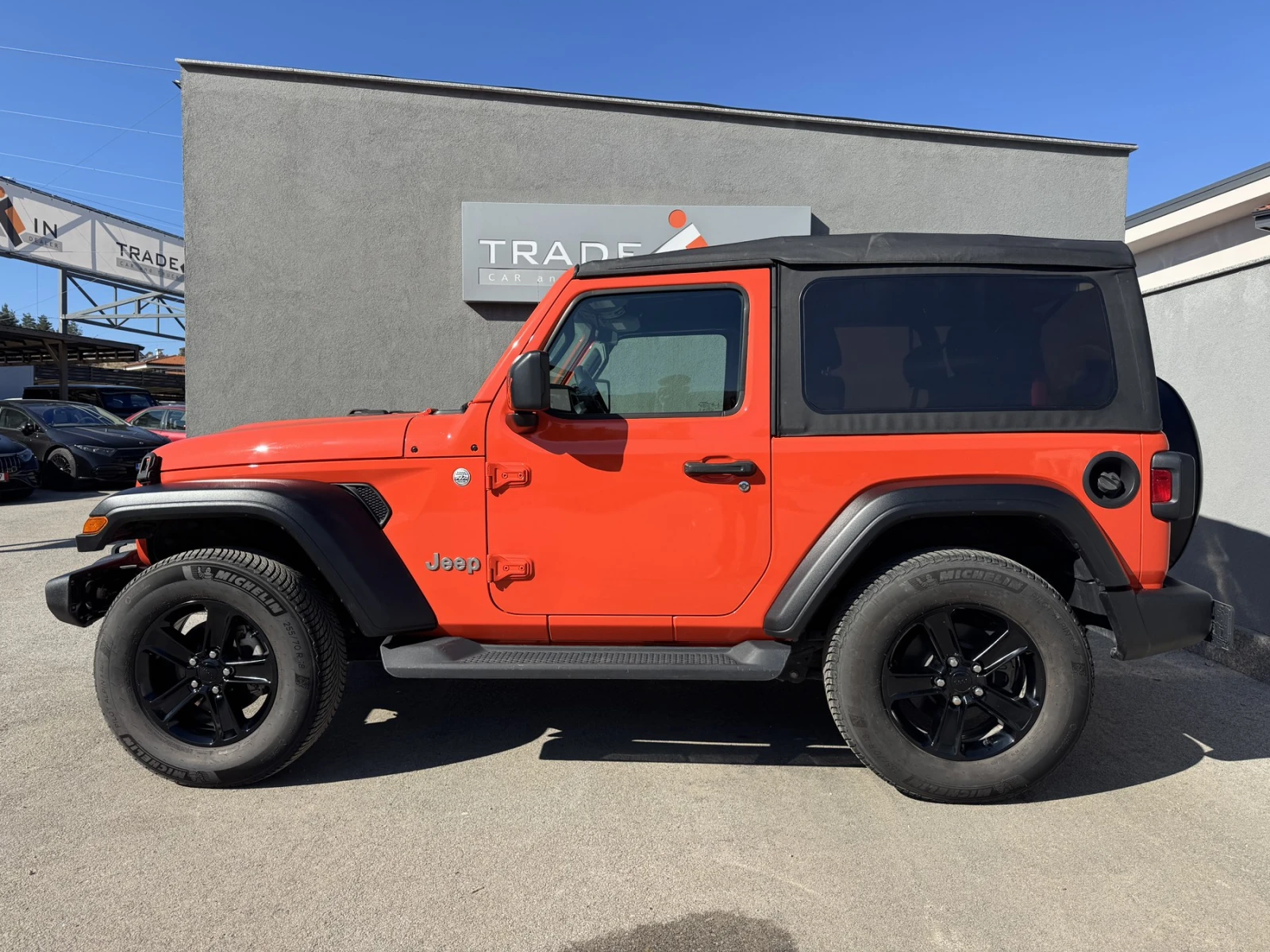 Jeep Wrangler SPORT 2.0L - изображение 7