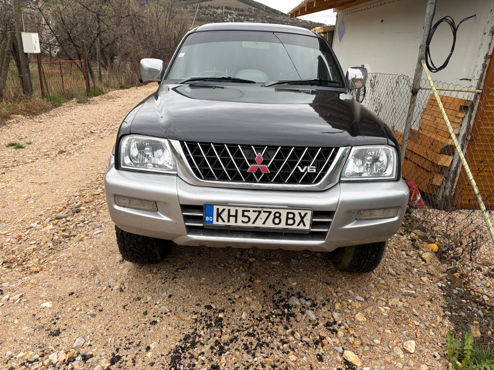 Mitsubishi L200 3.00 бензин+ газ v 6, снимка 3 - Автомобили и джипове - 54070571