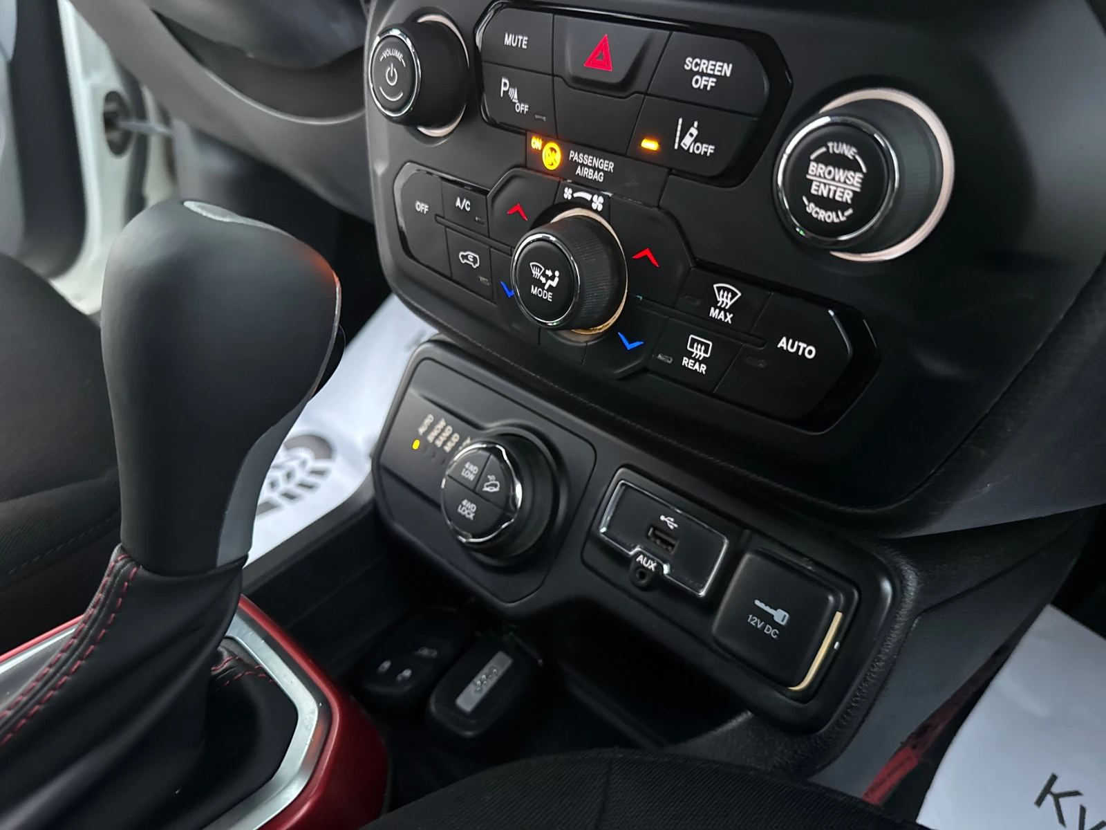 Jeep Renegade 2.0 m.jet 4х4 Собствен лизинг !!!, снимка 16 - Автомобили и джипове - 54248475