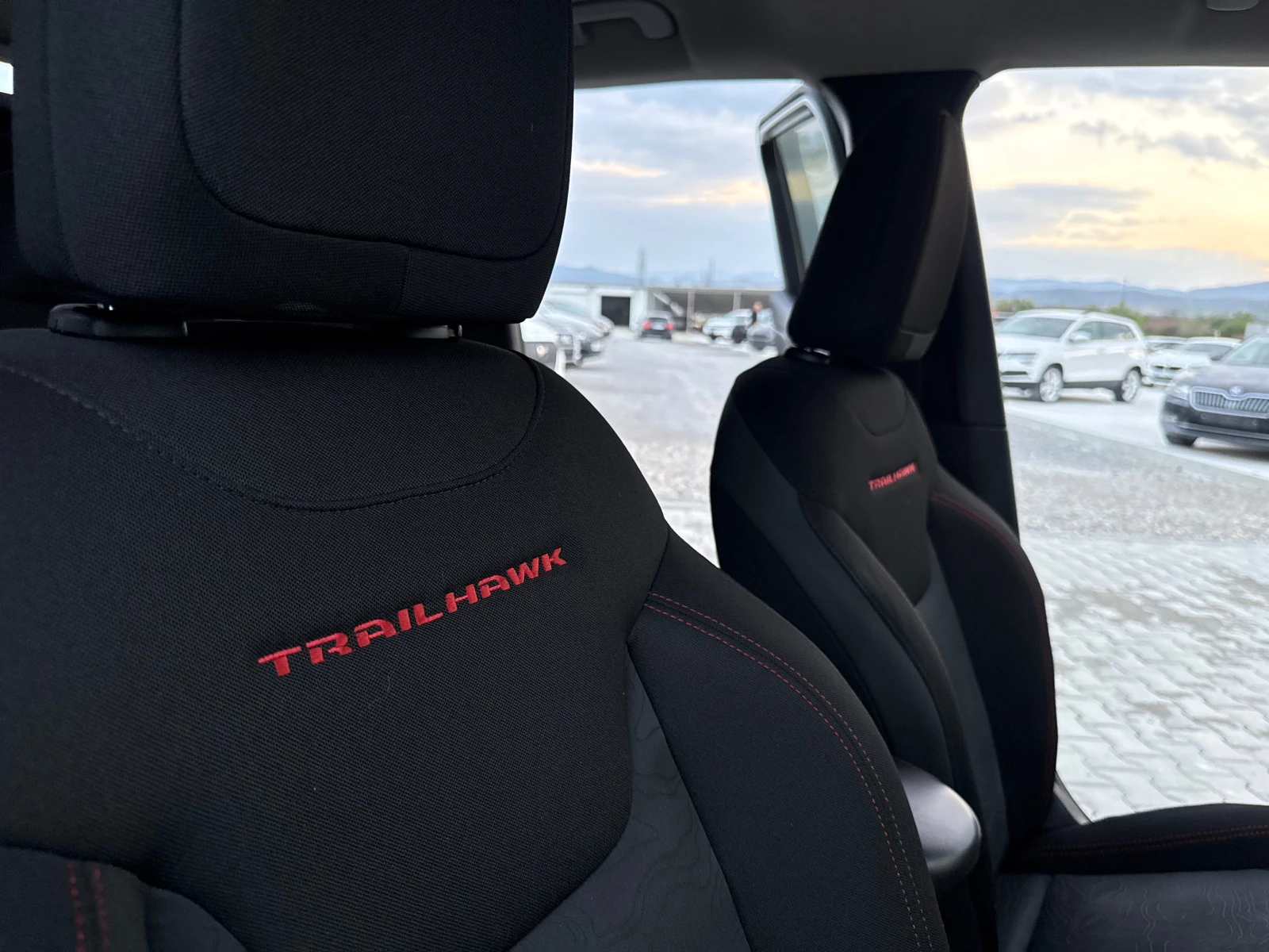 Jeep Renegade 2.0 m.jet 4х4 Собствен лизинг !!!, снимка 13 - Автомобили и джипове - 54248475