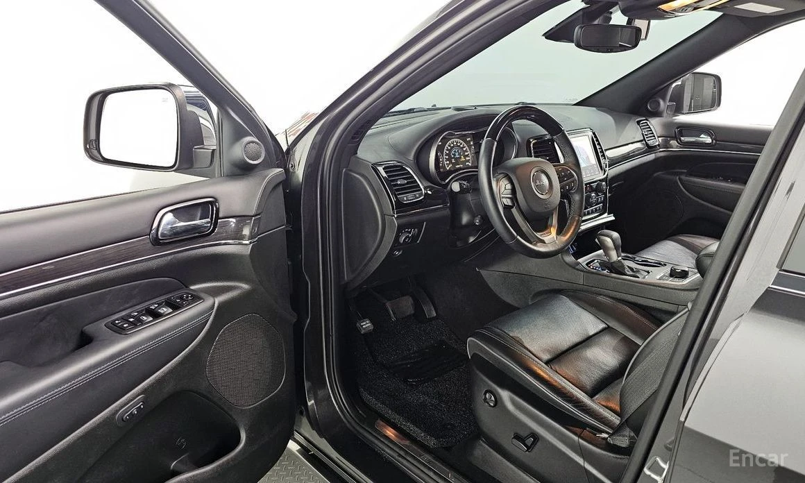 Jeep Grand cherokee, снимка 10 - Автомобили и джипове - 54520173