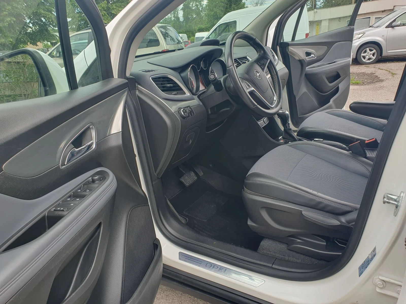Opel Mokka, снимка 11 - Автомобили и джипове - 54657289