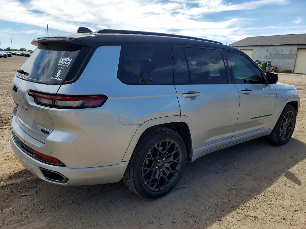 Jeep Grand cherokee 3.6l L Summit, снимка 3 - Автомобили и джипове - 55812543