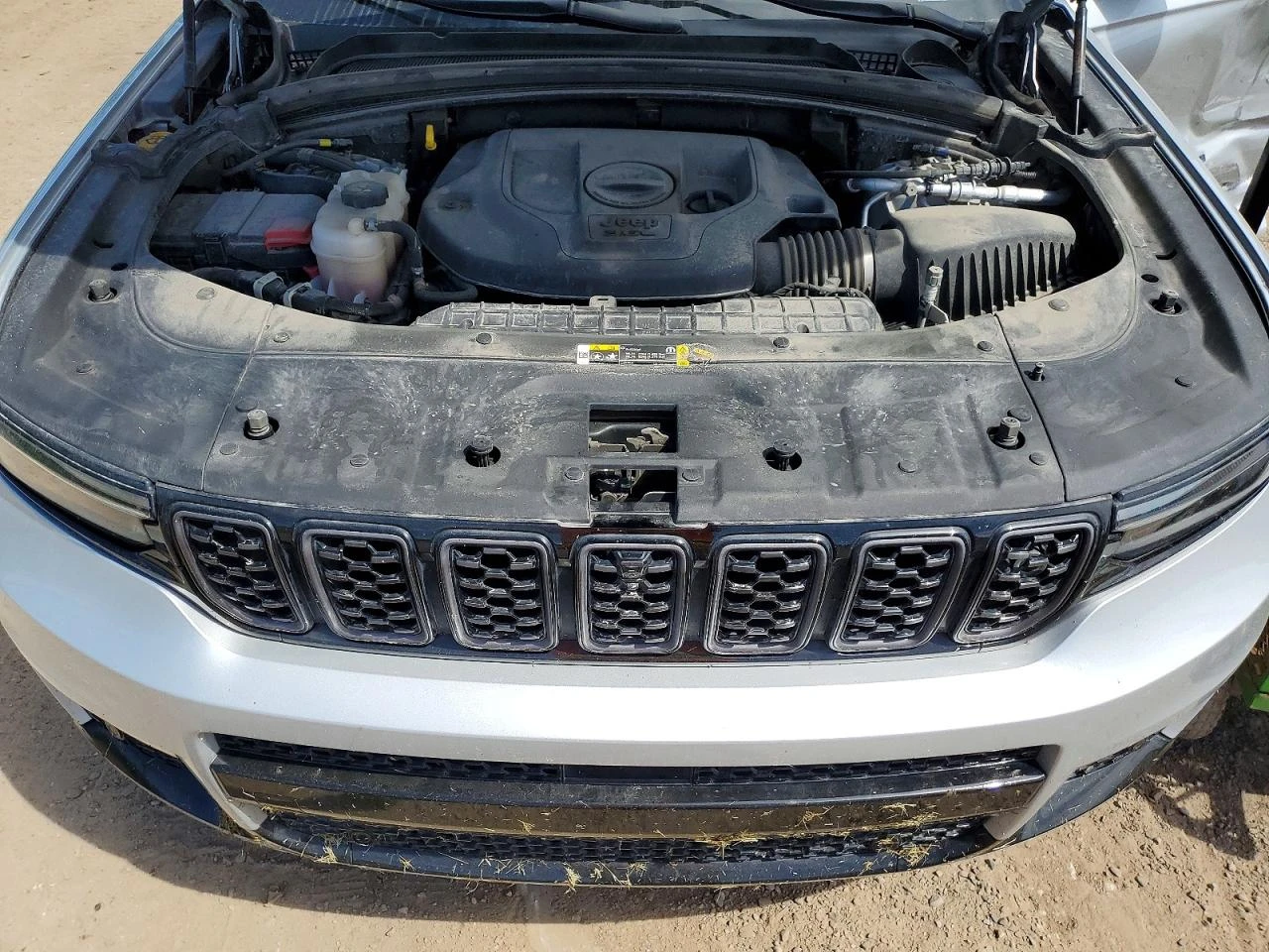 Jeep Grand cherokee 3.6l L Summit, снимка 12 - Автомобили и джипове - 55812543