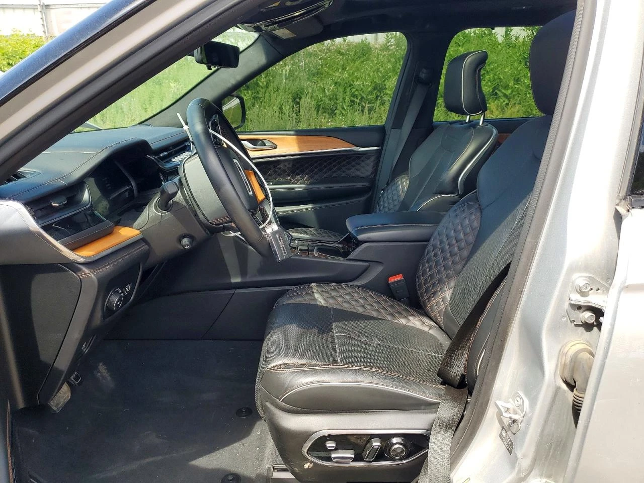 Jeep Grand cherokee 3.6l L Summit, снимка 7 - Автомобили и джипове - 55812543