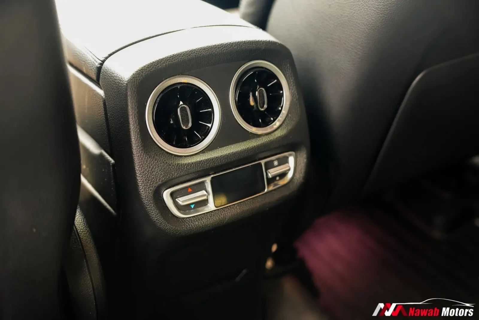 Mercedes-Benz G 550 * АвтоКредит * (ЦЕНА ДО БГ), снимка 17 - Автомобили и джипове - 55950221