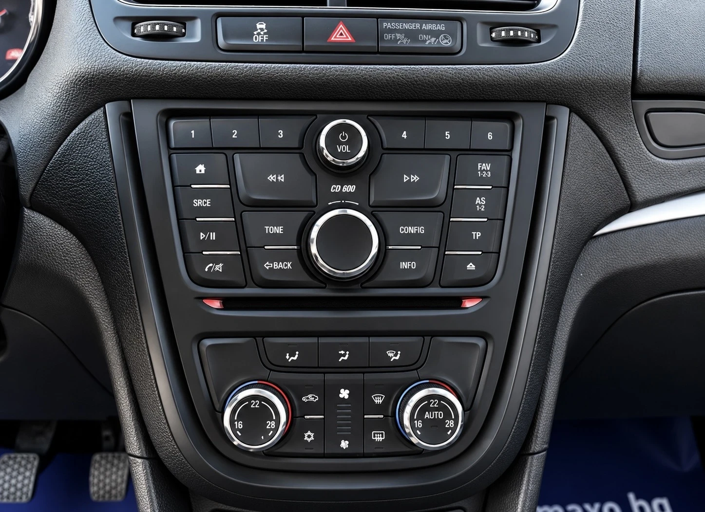 Opel Mokka 1.6CDTI Cosmo| Лизинг| Бартер, снимка 13 - Автомобили и джипове - 56580199