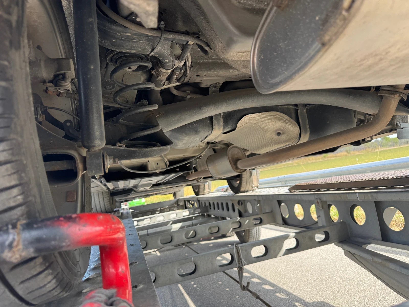 Suzuki Vitara 1.6i LPG , снимка 15 - Автомобили и джипове - 56628335