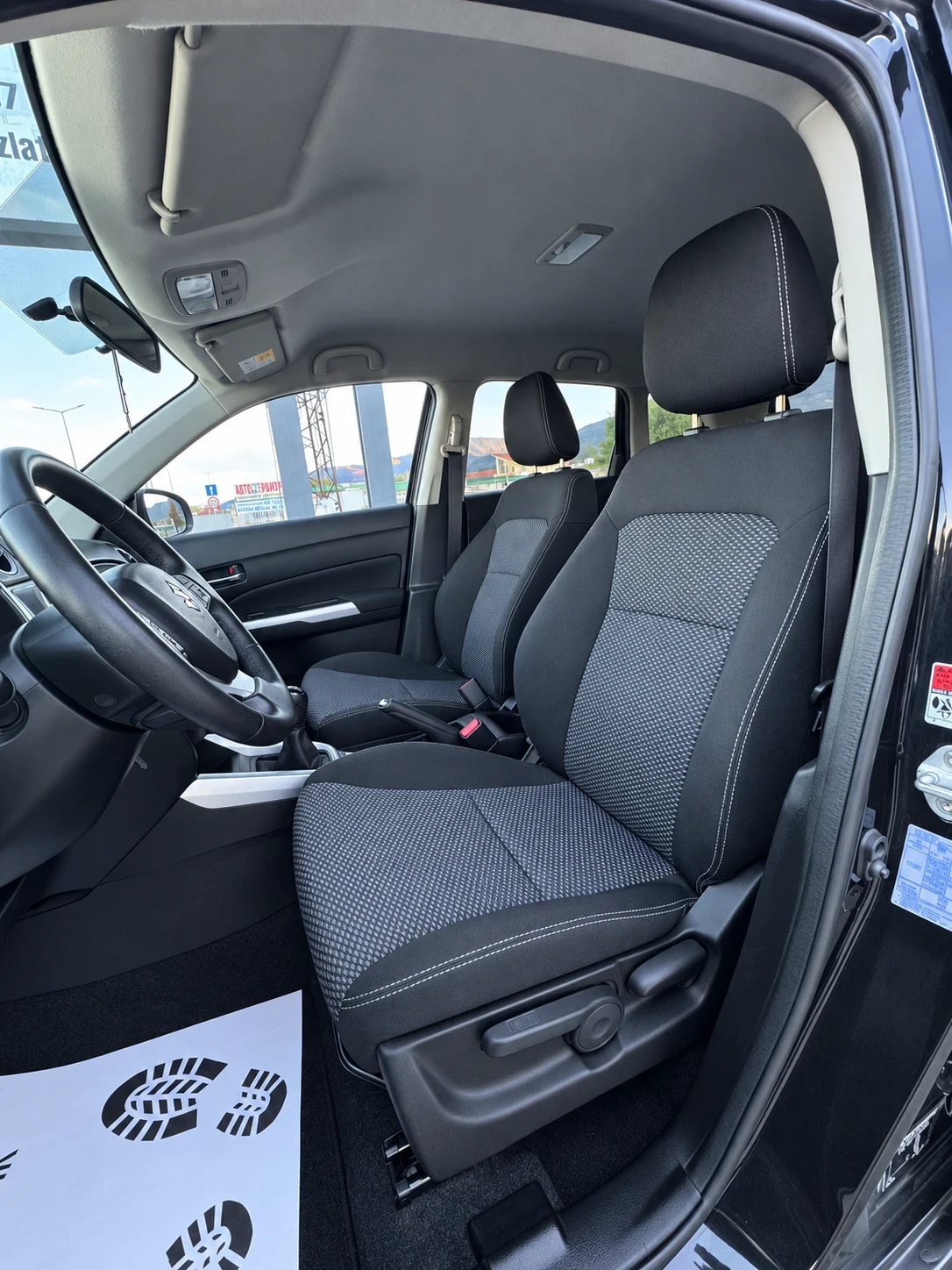 Suzuki Vitara 1.6i LPG , снимка 7 - Автомобили и джипове - 56628335