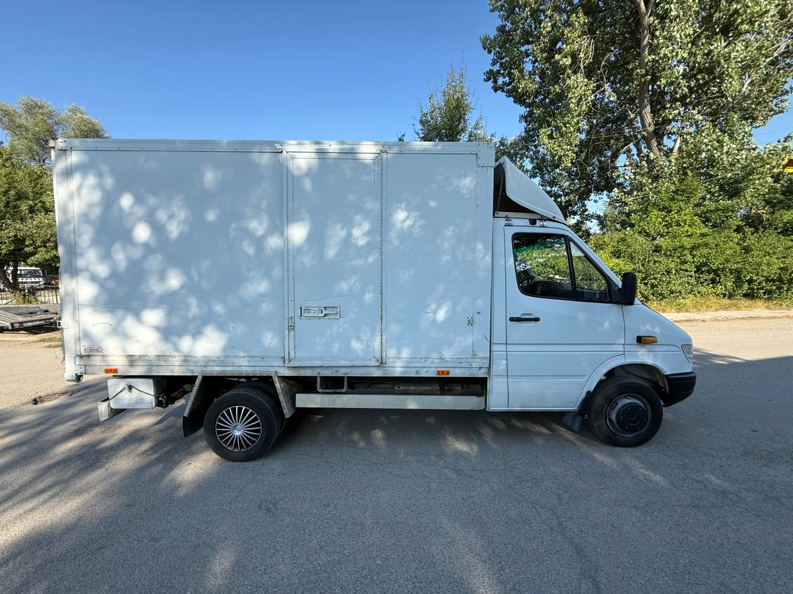 Mercedes-Benz Sprinter 412 2.9 TDI ПАДАЩ БОРД РАБОТЕЩ КЛИМАТИК - изображение 4