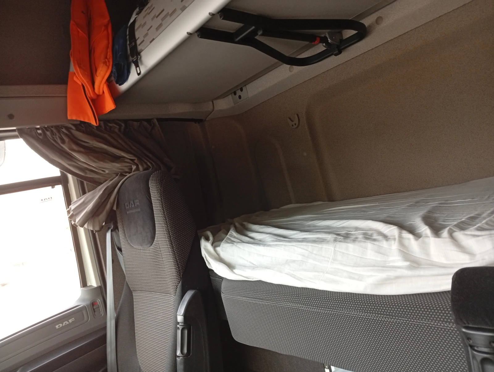 Daf CF Euro 6 , Д-8.15m., В-3m, падащ борд - изображение 10