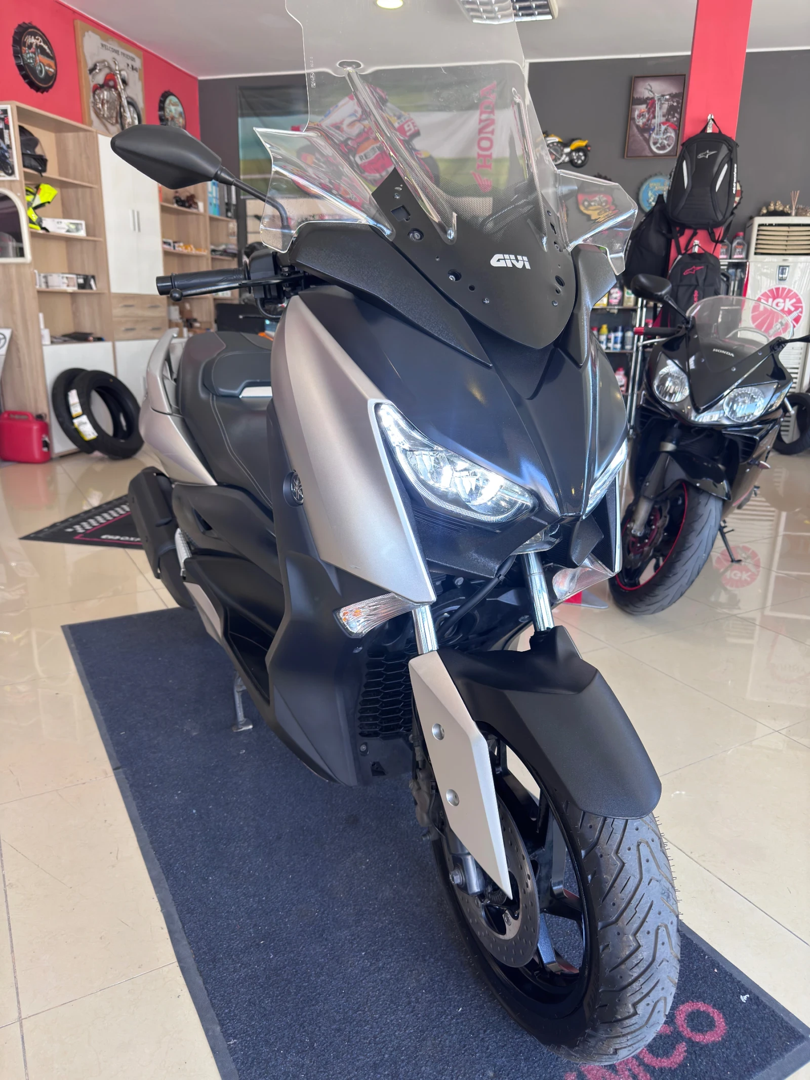 Yamaha X-max Yamaha X-MAX 300i ABS TCS | Mobile.bg   1