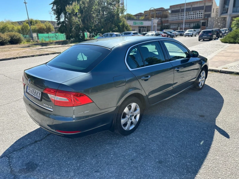 Skoda Superb, снимка 1 - Автомобили и джипове - 47423048