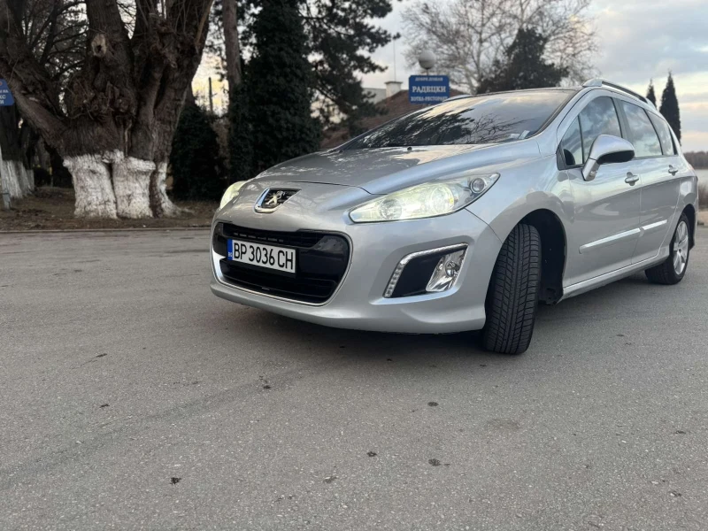 Peugeot 308  1.6 HDI Facelift PANORAMA, снимка 4 - Автомобили и джипове - 48682840