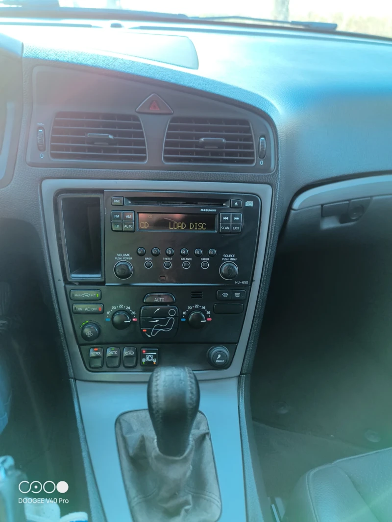 Volvo V70 2, 4 газ-бензин, снимка 3 - Автомобили и джипове - 52890831