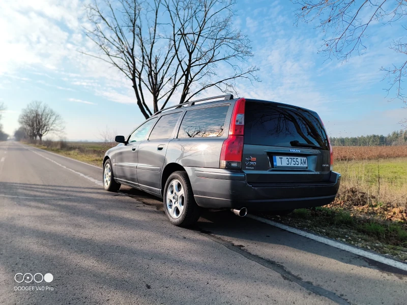 Volvo V70 2, 4 газ-бензин, снимка 10 - Автомобили и джипове - 52890831