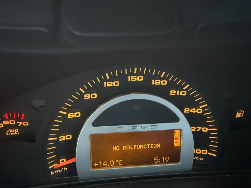 Mercedes-Benz C 32 AMG, снимка 11 - Автомобили и джипове - 52929175