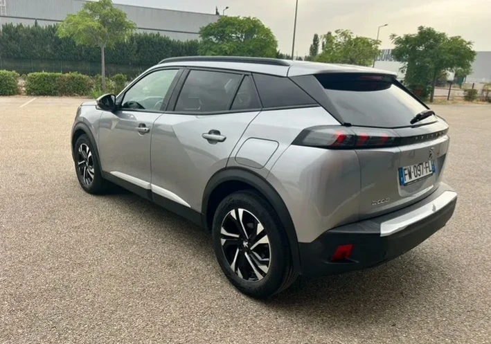 Peugeot 2008 1.5 BLUEHDI EAT8 131kc, снимка 2 - Автомобили и джипове - 55400995