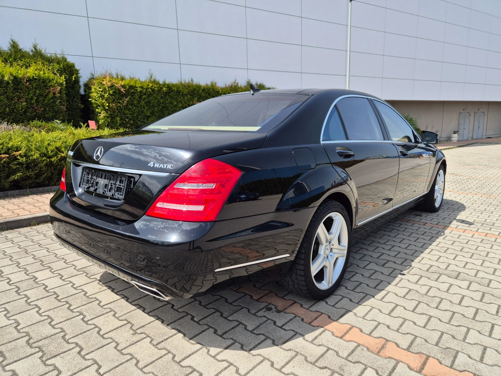Mercedes-Benz S 500 4matic - изображение 3