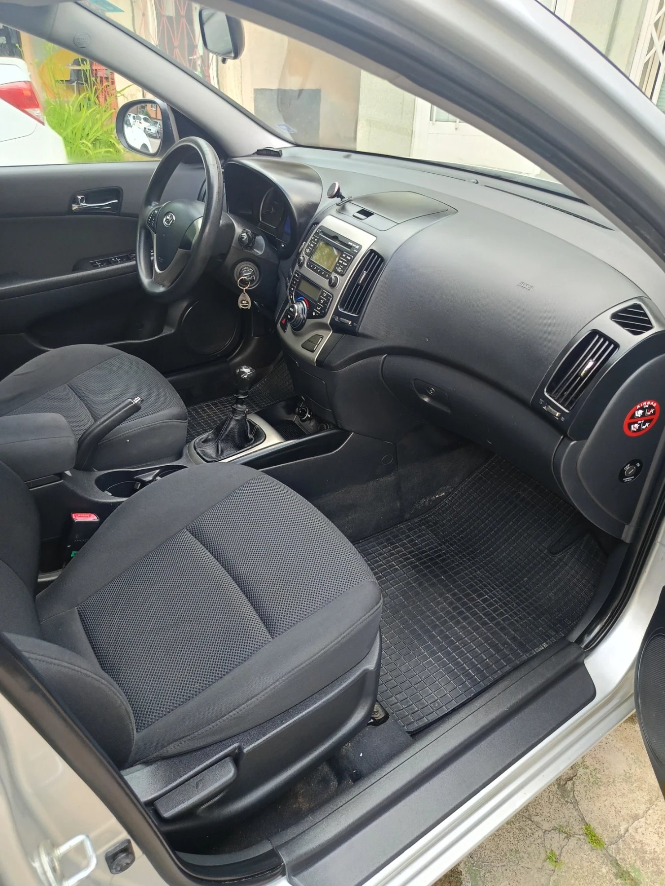 Hyundai I30 1.6 CRDI - изображение 6