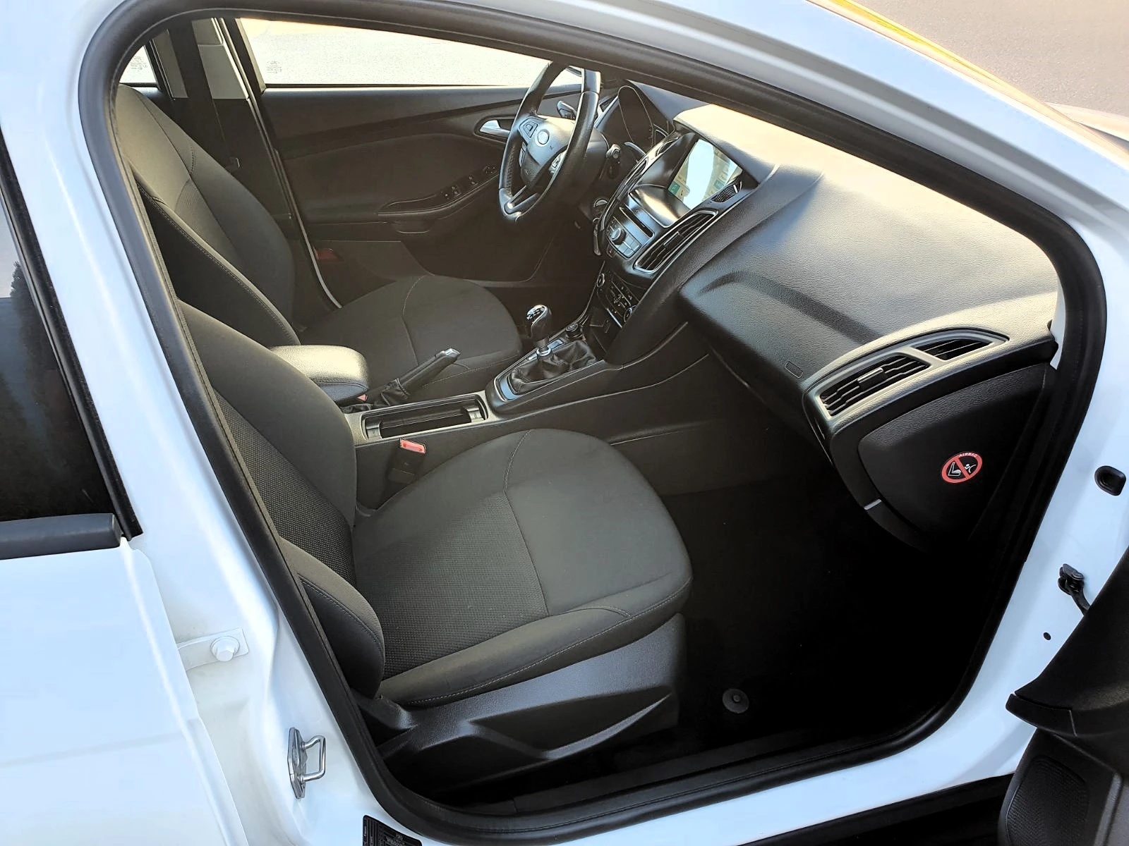 Ford Focus 1.5 DCI - изображение 10