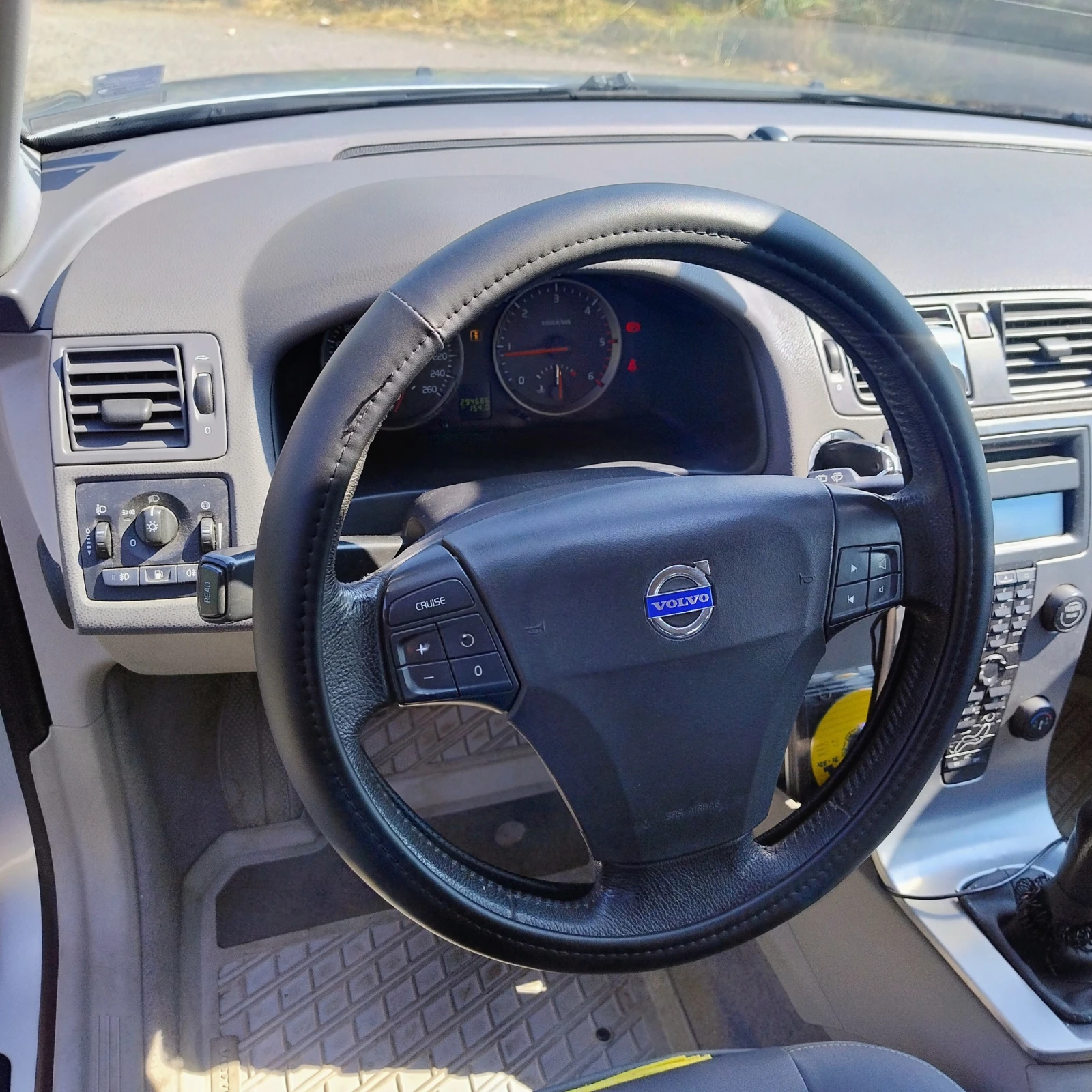 Volvo V50  - изображение 6