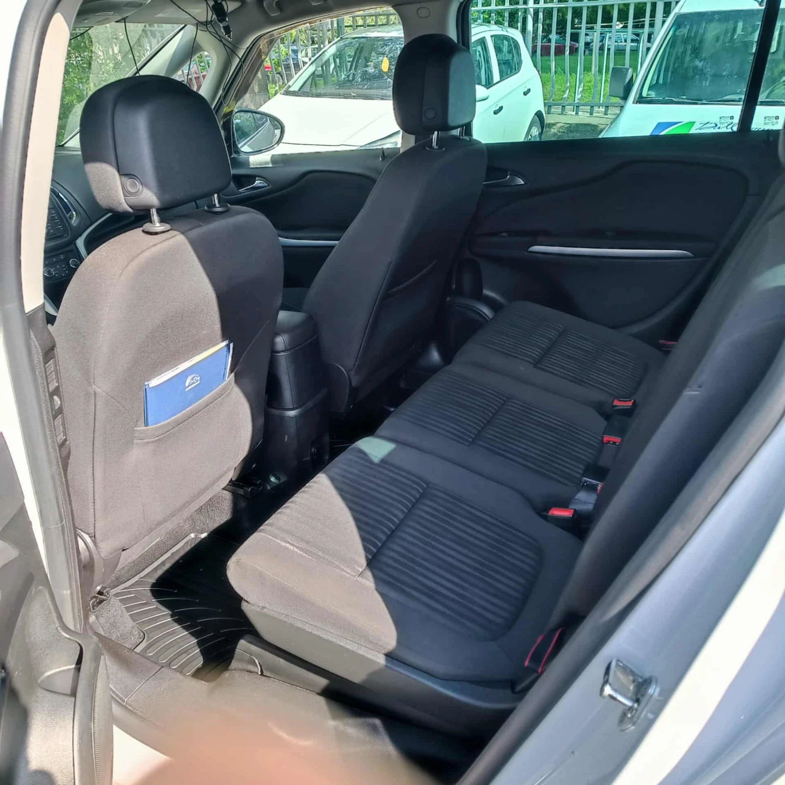 Opel Zafira 1.4 - изображение 6