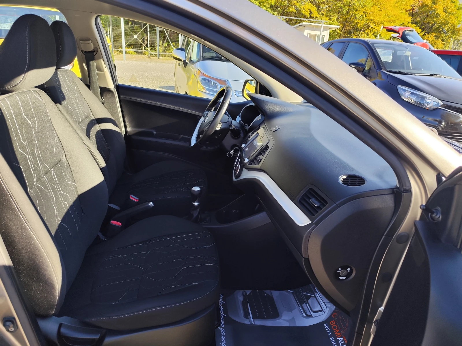 Kia Picanto 1.0i* LPG* EURO6B* 76000km!* NAVI* ФАБРИЧНА ГАЗ - изображение 10