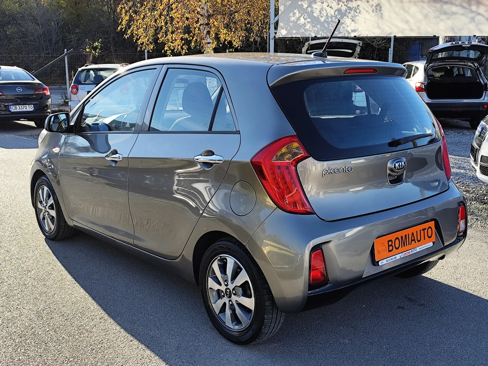 Kia Picanto 1.0i* LPG* EURO6B* 76000km!* NAVI* ФАБРИЧНА ГАЗ - изображение 4