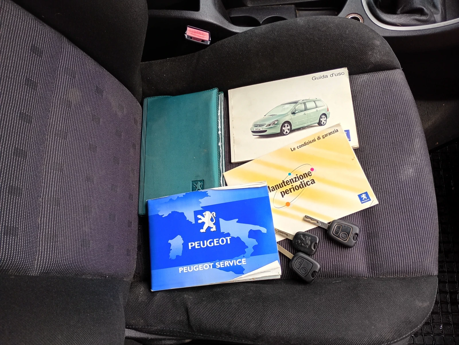 Peugeot 307 2.0 Diesel 90к.с. - изображение 8