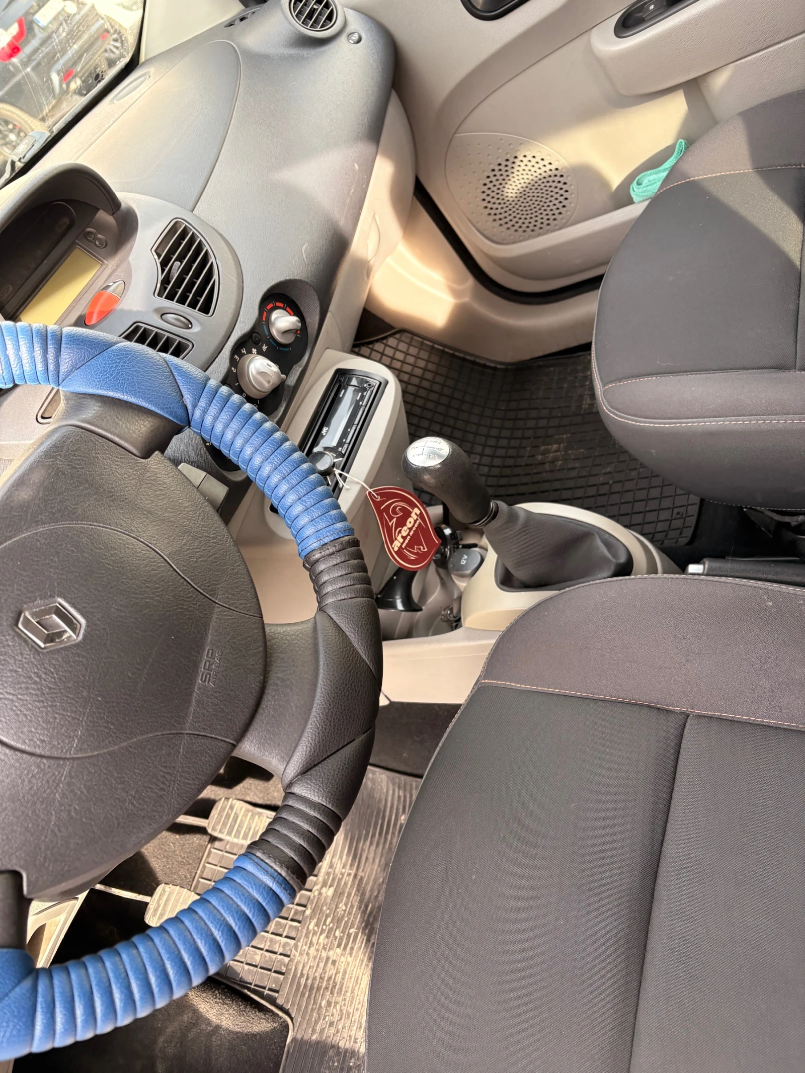 Renault Twingo  - изображение 8