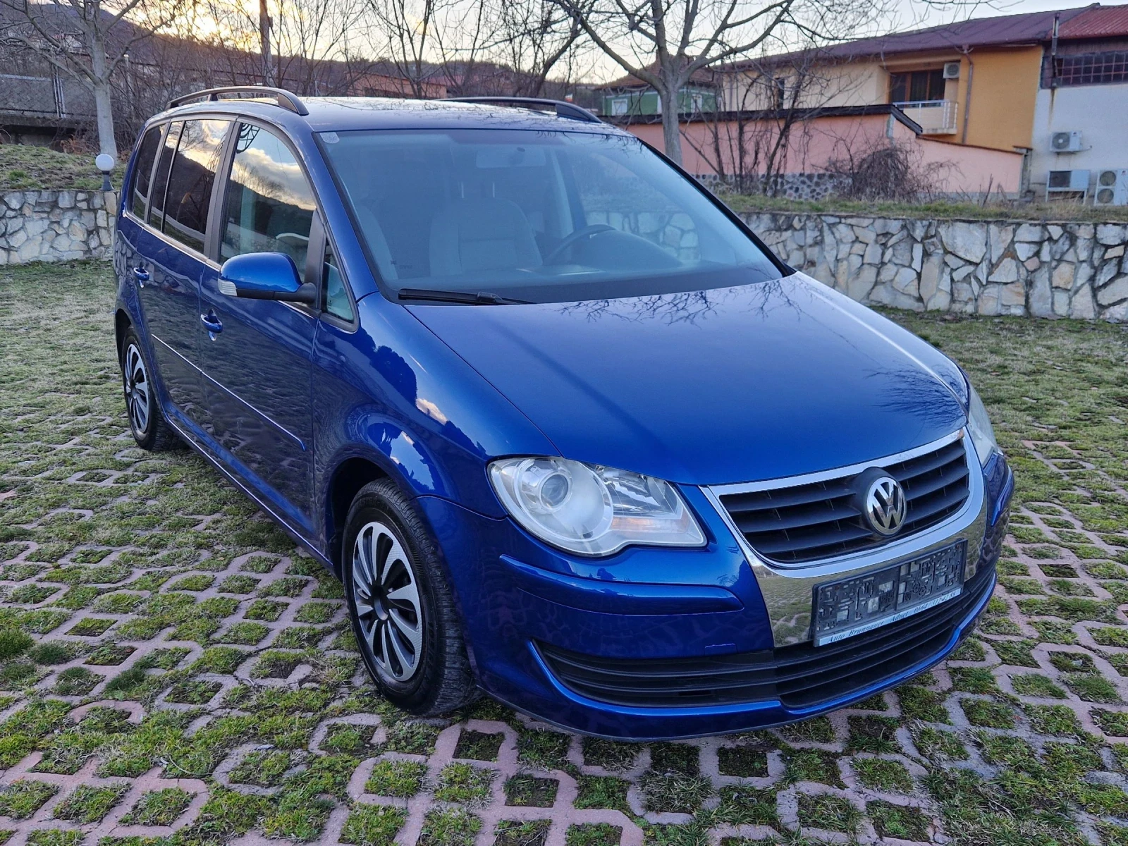 VW Touran FACE LIFT..1.9TDI...НАВИГАЦИЯ...НОВ ВНОС.. - изображение 5