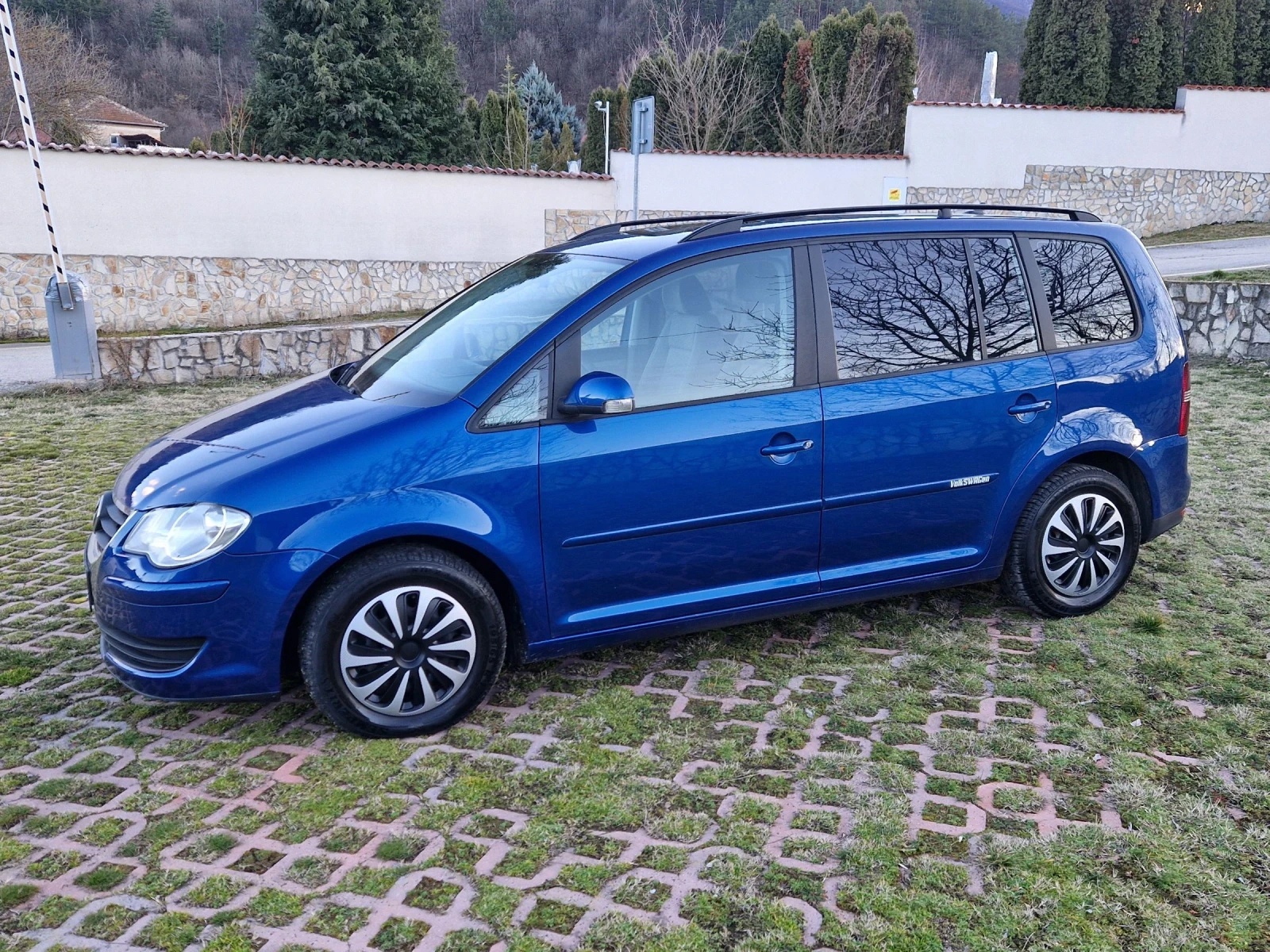 VW Touran FACE LIFT..1.9TDI...НАВИГАЦИЯ...НОВ ВНОС.. - изображение 9