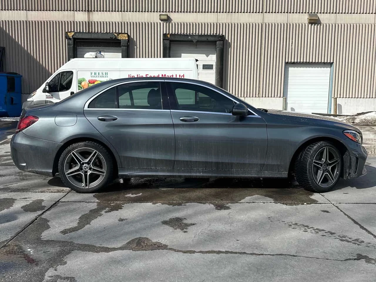 Mercedes-Benz C 300 CARFAX/PANO/ПОДГРЕВИ/ВТОРИ ГУМИ - изображение 4