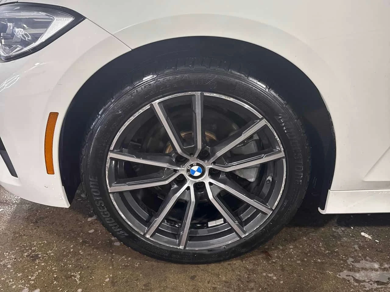 BMW 330 i xDrive/CARFAX/ШИБИДАХ/ПОДГРЕВИ, снимка 6 - Автомобили и джипове - 53980605