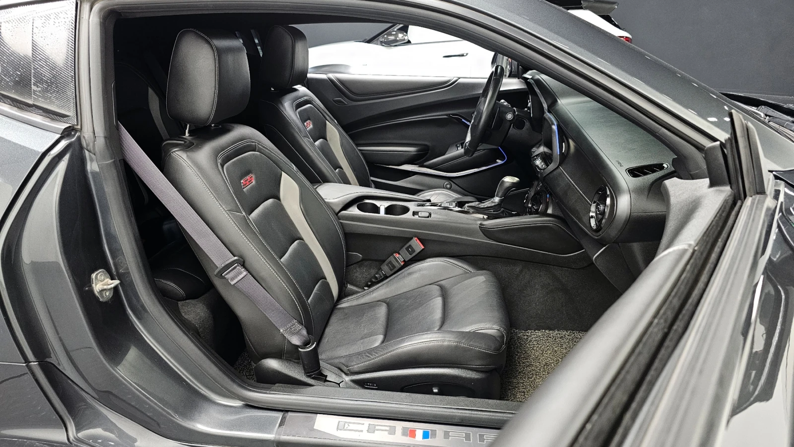 Chevrolet Camaro SS 6.2 V8 autogeorge.com, снимка 10 - Автомобили и джипове - 54212773