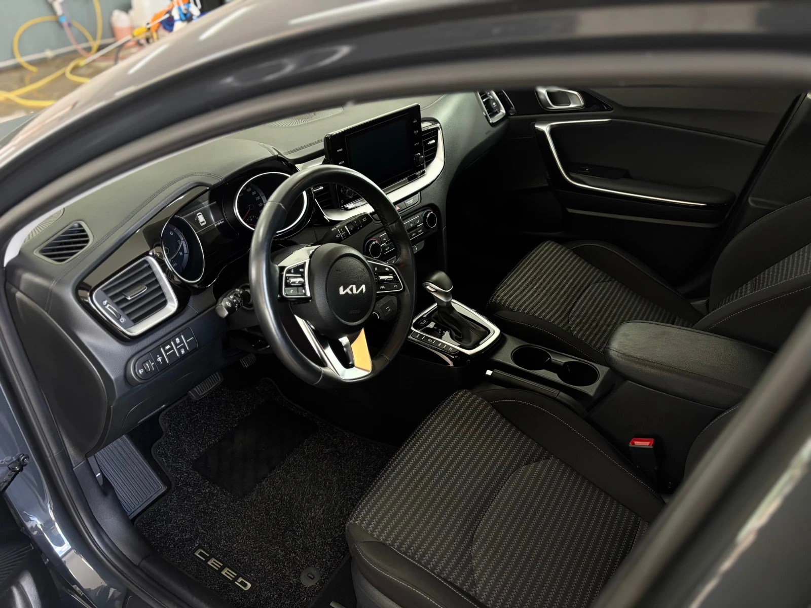 Kia Ceed, снимка 9 - Автомобили и джипове - 54320274