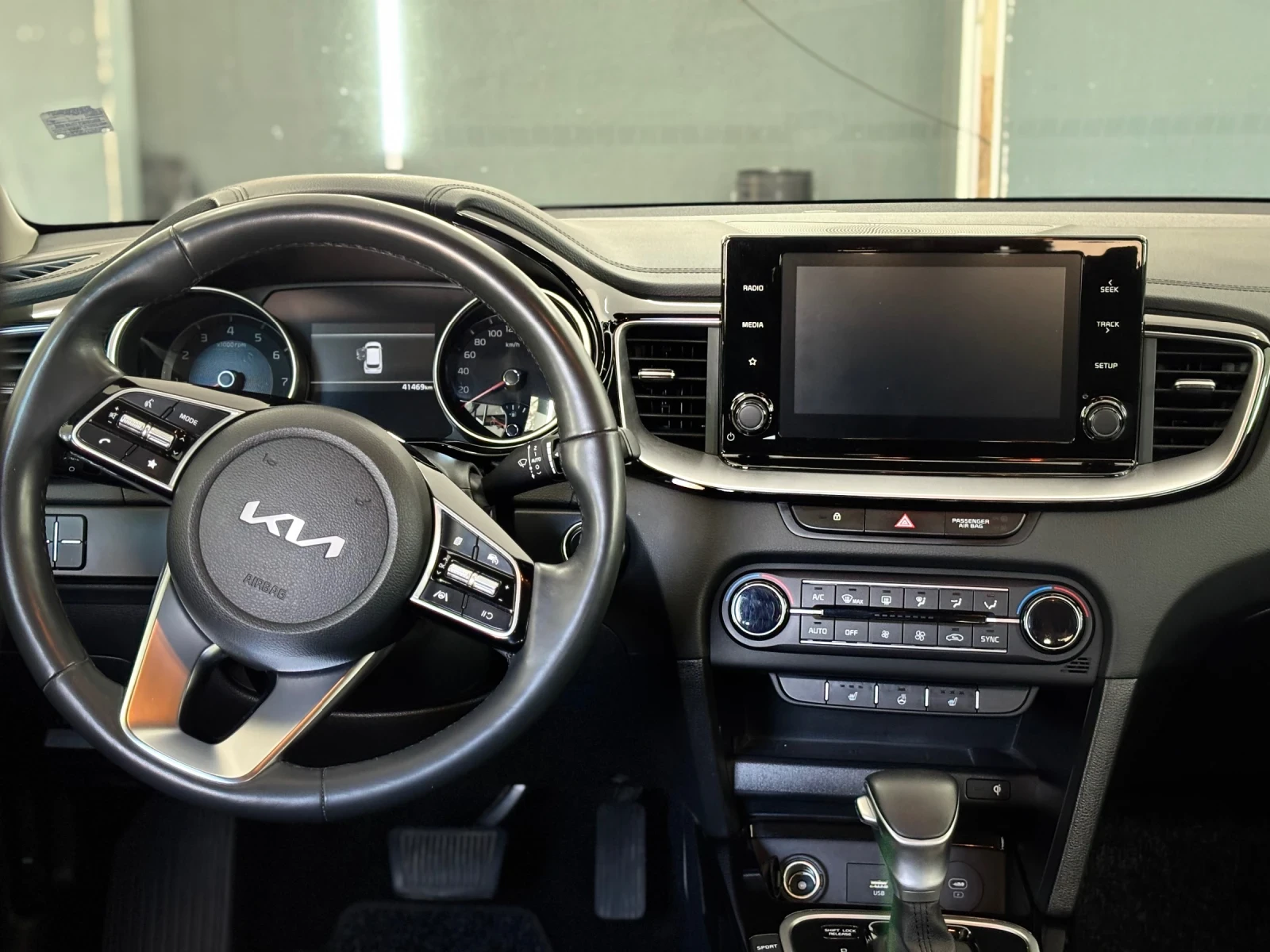 Kia Ceed, снимка 7 - Автомобили и джипове - 54320274