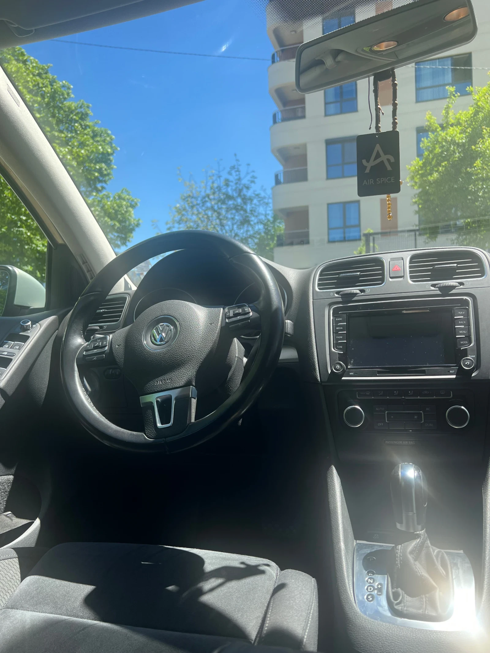 VW Golf 1.4 PERFECT AVTOMAT 7G, снимка 9 - Автомобили и джипове - 54551442