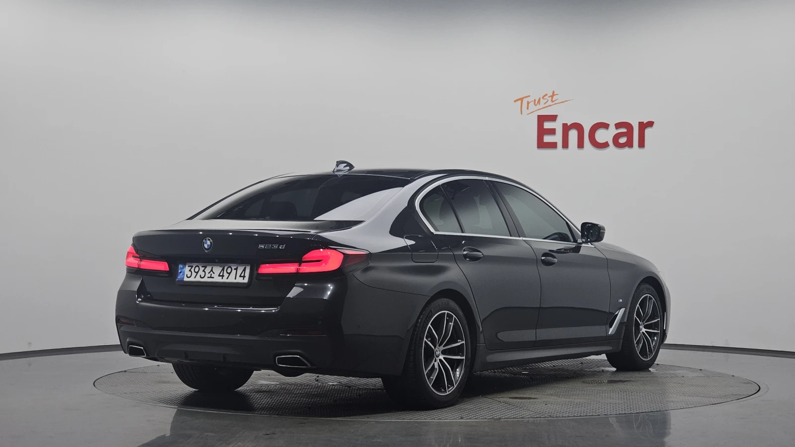 BMW 523 M SPORT* КОЖА* ПОДГРЕВИ* 360 CAM, снимка 3 - Автомобили и джипове - 54982530