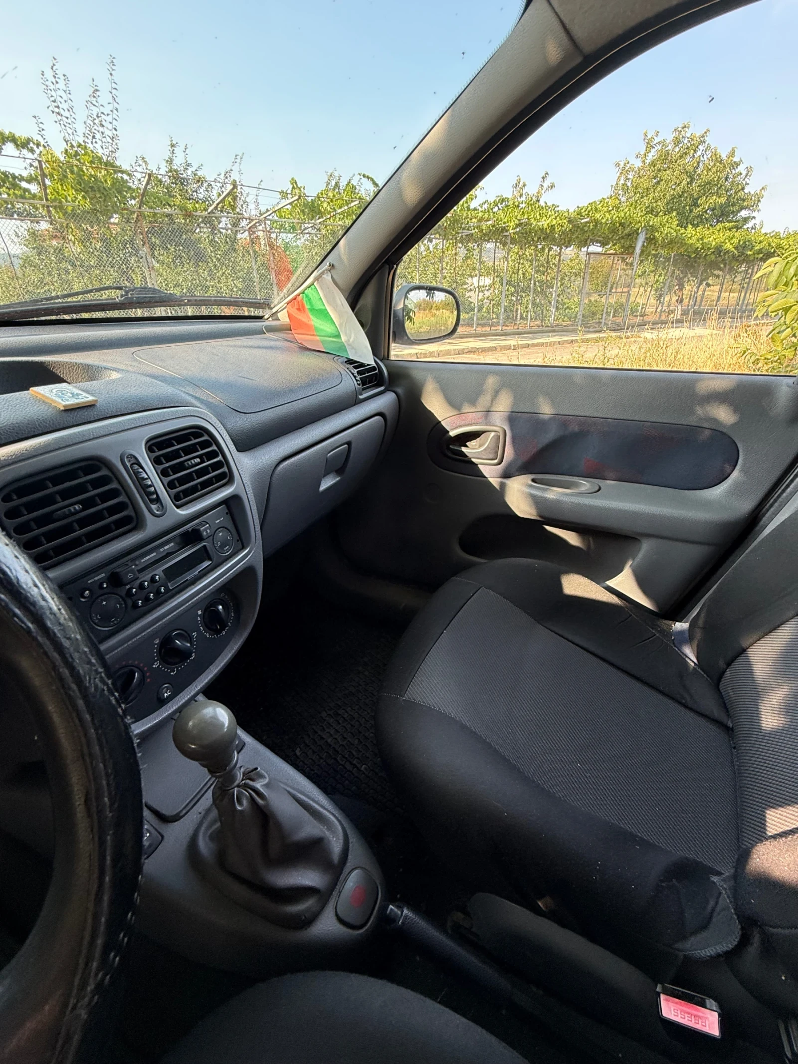 Renault Clio, снимка 2 - Автомобили и джипове - 55434811